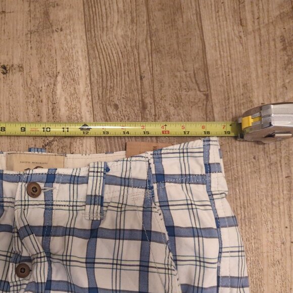 Hollister Mens 33 (measures 37x10) White Blue Plaid Cargo Shorts Button Fly - Picture 3 of 11